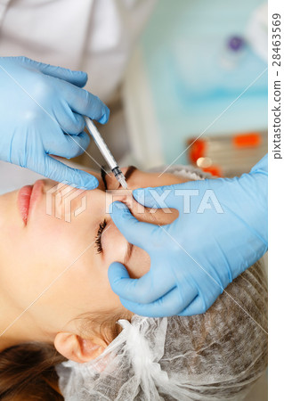 Subcutaneous injection in upper part of face. 28463569
