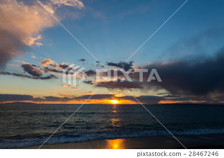 Sawan Sea and Sunset Sawan Sea and Sunset 28467246