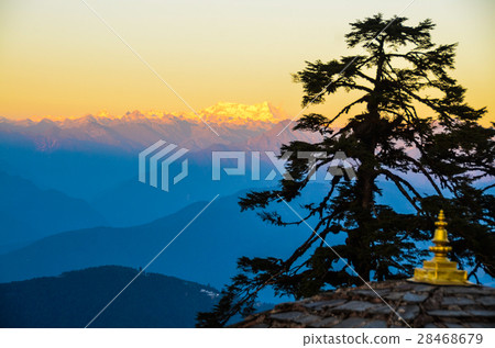Bhutan Dochula Pass 108 Stupas 不丹普納卡多吉拉隘口108座舍利塔 Bhutan Dochula Pass 108 Stupas 不丹普納卡多吉拉隘口108座舍利塔 28468679