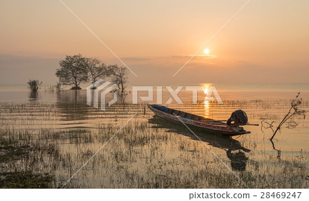 Sunrise at Pakpra, Songkhla lake, Thailand. 28469247