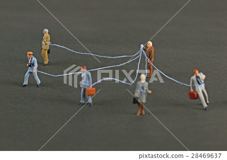 操縱的商人 28469637