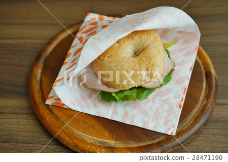 百吉餅，麵包，百吉餅三明治，三明治的桌子 28471190