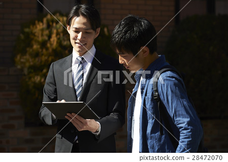 Real estate leasing 28472070