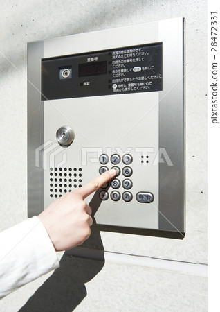 Real estate leasing 28472331