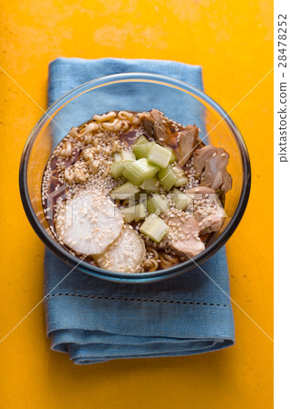 ramen noodle soup, celery, chicken on a yellow-圖庫照片 [2847825