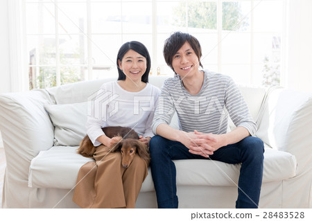 Family image with pet Family image with pet 28483528