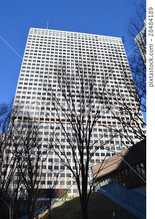 Kasumigaseki building front 28484189
