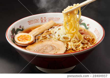 醬油拉麵 28484937