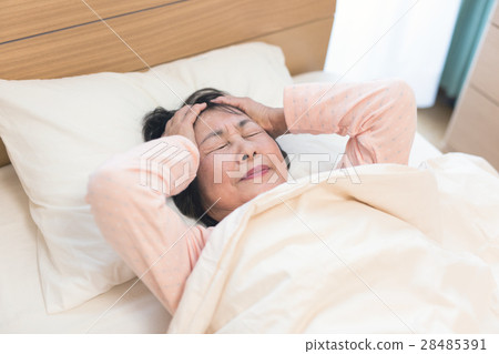 Lack of sleep Senior women Lack of sleep Senior women 28485391