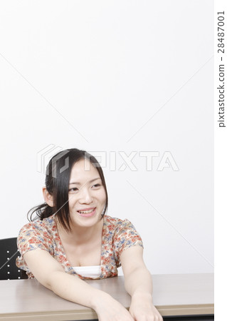 不方便的小姐 不方便的小姐 28487001