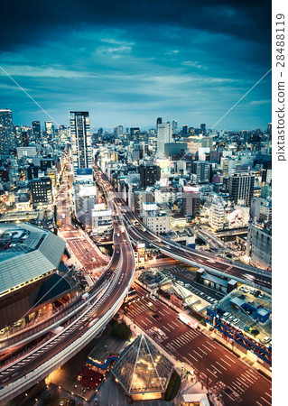 Night view of the city 28488119