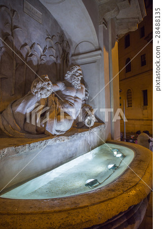 Four fountains Four fountains 28488135