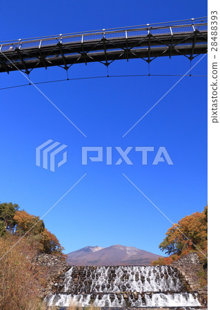 The autumn leaves Yokokawa Valley and the missing mountain (2016) 28488393