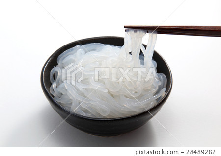 Shiraki 28489282