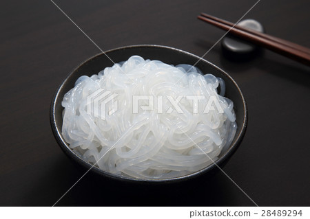 Shiraki Shiraki 28489294