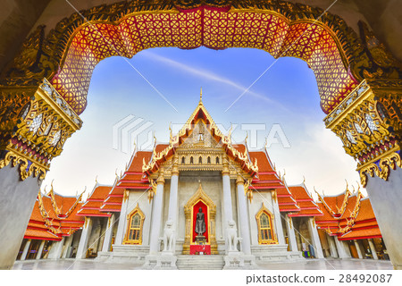 the marble temple in Bangkok  28492087