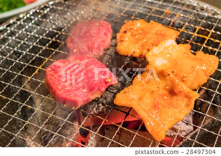 Japanese beef soup 28497304