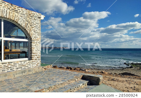 Spain 28500924