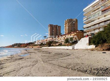 Spain 28500925
