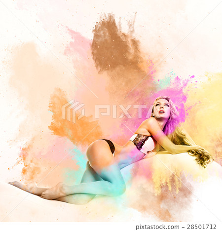 Seductive young woman  28501712