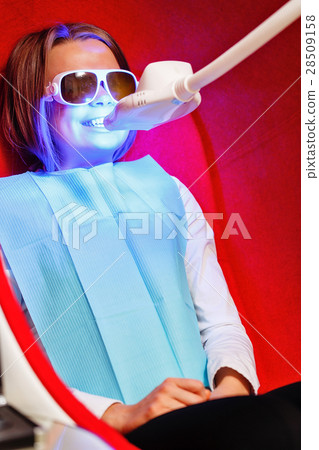 Cosmetic teeth whitening. Hardware cosmetology. 28509158