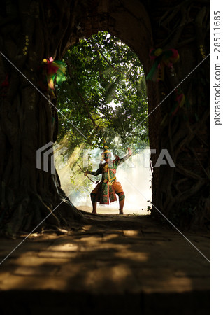 Tos-Sa-Kan The characters in the Ramayana 28511685