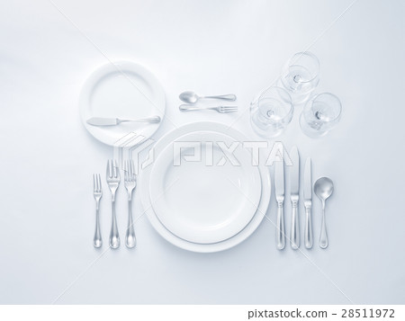 Table setting 28511972