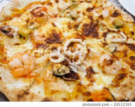 Pizza Pizza 28512163