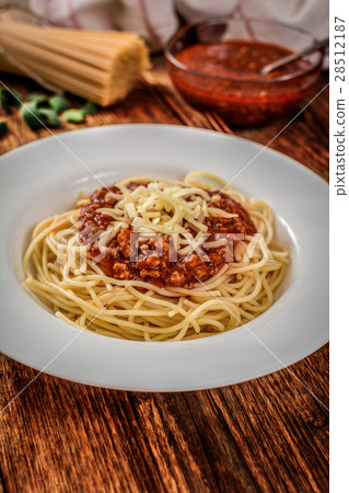 Italian spaghetti bolognese 28512187
