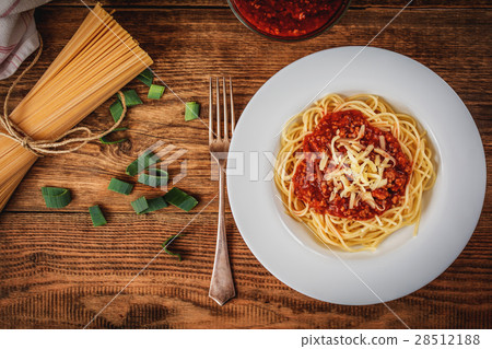 Italian spaghetti bolognese Italian spaghetti bolognese 28512188