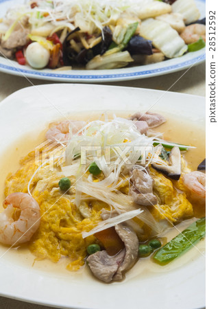 Chinese omelette Chinese omelette 28512592