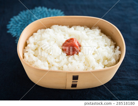 Hinomaru Bento Umeboshi rice White rice lunch box Bending Wad Traditional meal 28518180