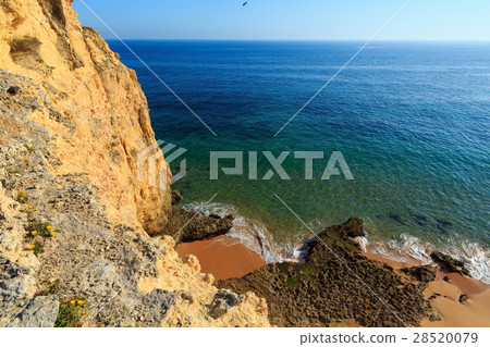 Praia dos Caneiros (Algarve, Portugal). 28520079