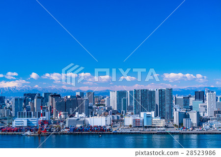 Tokyo · Waterfront urban landscape Tokyo · Waterfront urban landscape 28523986