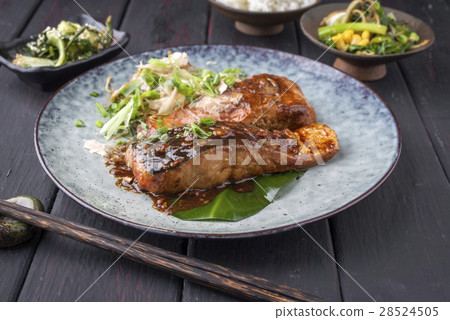 Salmon Teriyaki with Vegetable on Plate 28524505