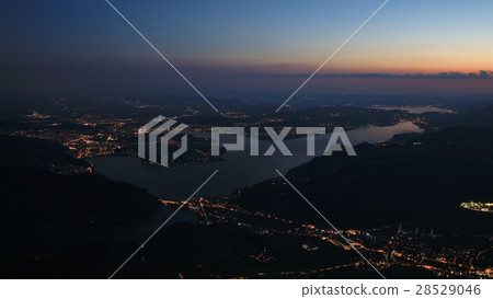 Lucerne and lake Vierwaldstattersee by night 28529046