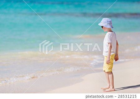 kid at the beach kid at the beach 28531215