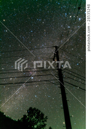 Telegraph and Milky Way Telegraph and Milky Way 28535248
