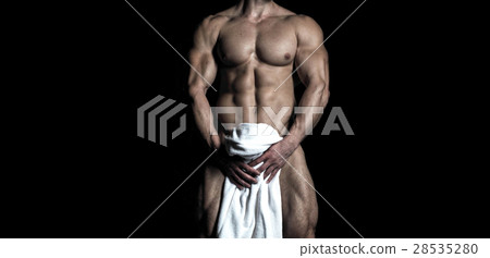Naked well shaped bodybuilder / fitness model body Naked well shaped bodybuilder / fitness model body 28535280