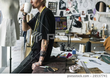 Fashion Designer Stylish Showroom Concept Fashion Designer Stylish Showroom Concept 28537741