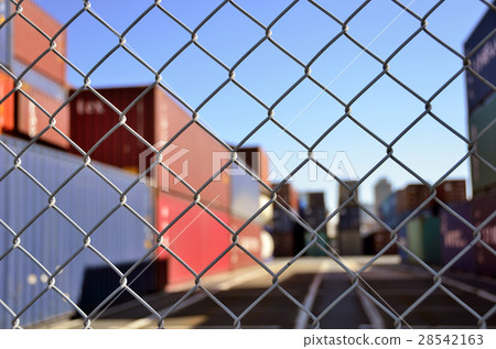 集裝箱堆場 28542163