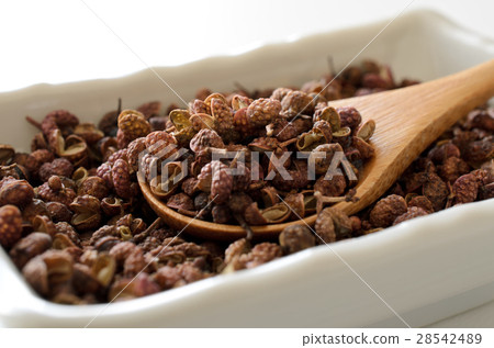 Sansho fruit Sansho fruit 28542489