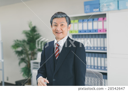 年長 人 人物 28542647