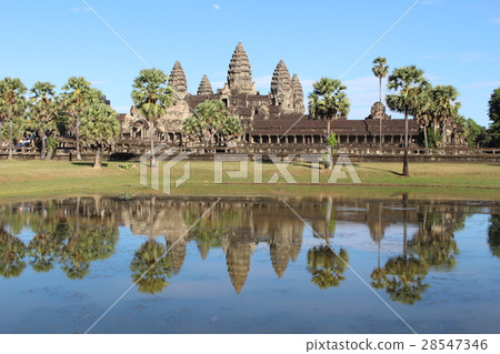 藍天世界遺產柬埔寨的吳哥窟 28547346