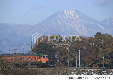 Both line 115 series train and Mt. Both line 115 series train and Mt. 28553684