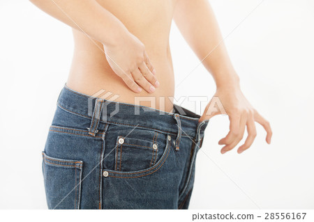 A woman who diets 28556167