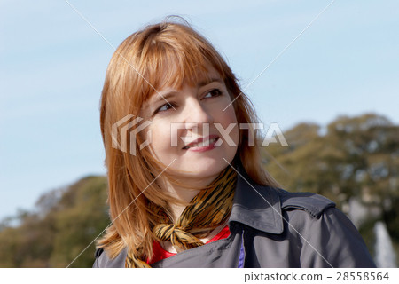 Portrait of a happy and lovely woman Portrait of a happy and lovely woman 28558564
