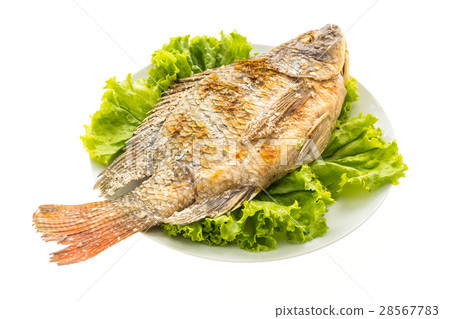 圖庫照片: grilled fresh fish