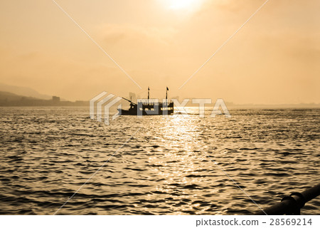 Freshwater, old city, river bank, sunset, marine vessel, sea, golden yellow Freshwater, old city, river bank, sunset, marine vessel, sea, golden yellow 28569214