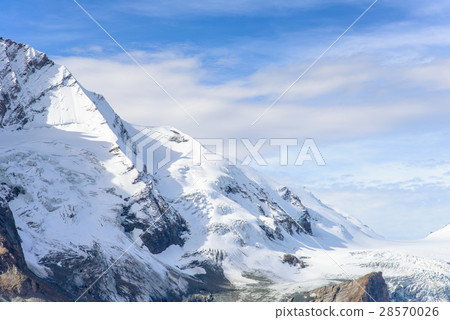 Mountain view of Franz Josefs Hohe Glacier Mountain view of Franz Josefs Hohe Glacier 28570026